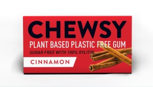 GUMA DO ŻUCIA O SMAKU CYNAMONOWYM Z KSYLITOLEM 15 g - CHEWSY